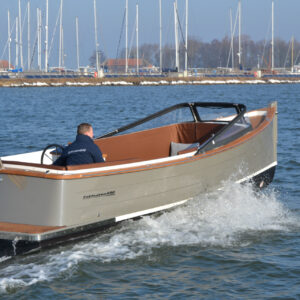 Enkhuizen Tender 680