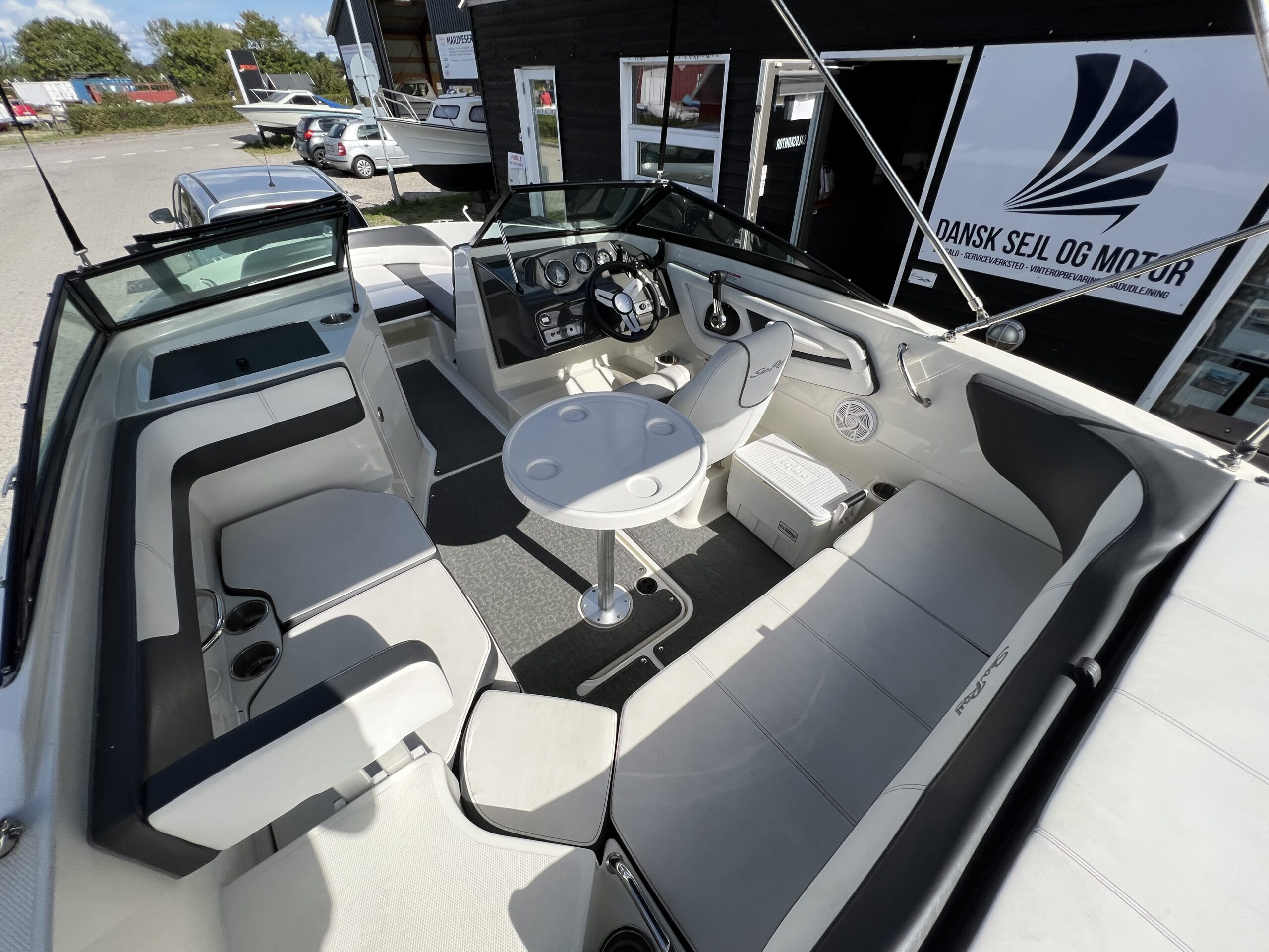 Sea Ray 190 SPX m/V6 MPI - Billede 3