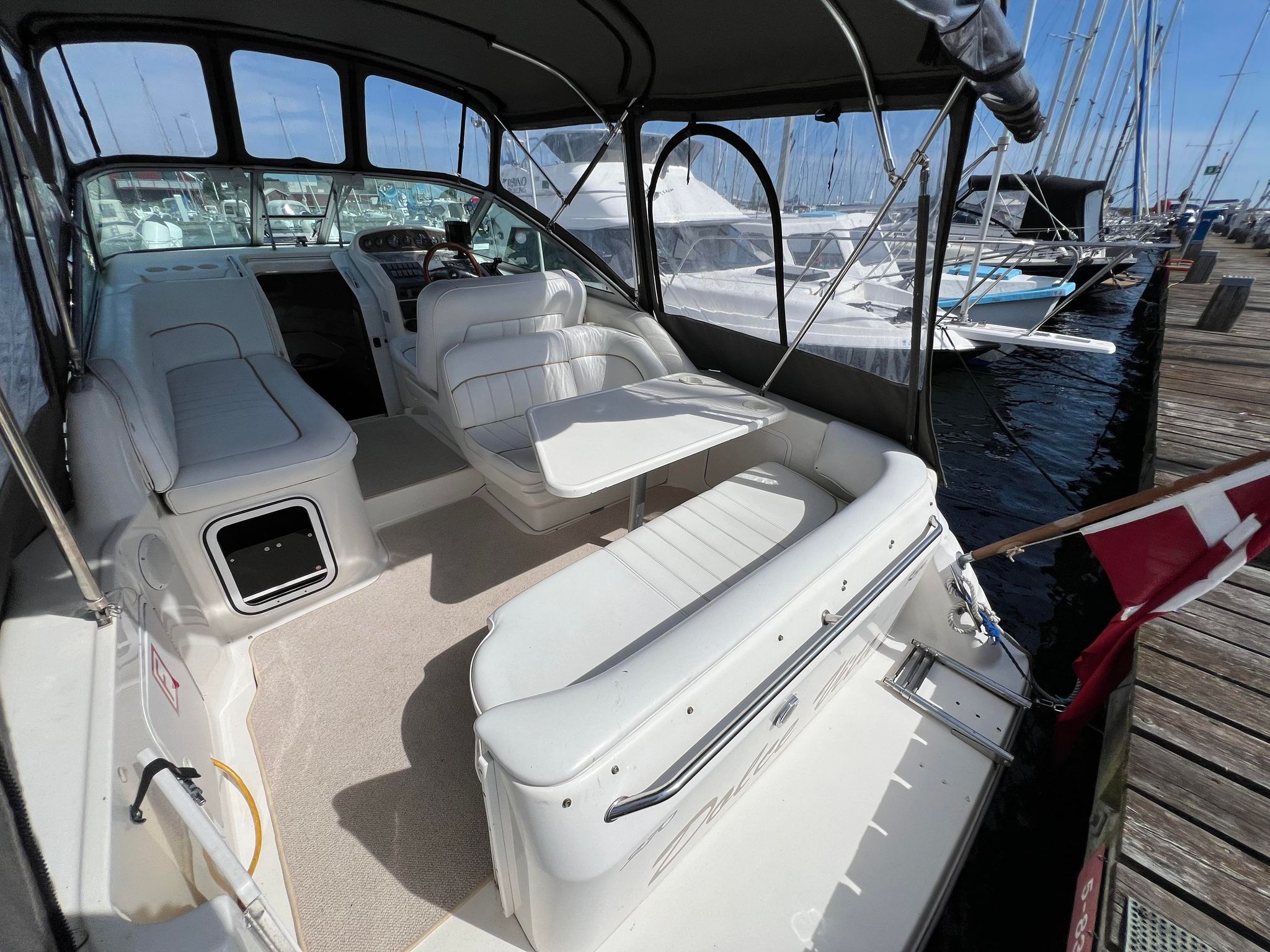 Sea Ray Sundancer 270 - Billede 4