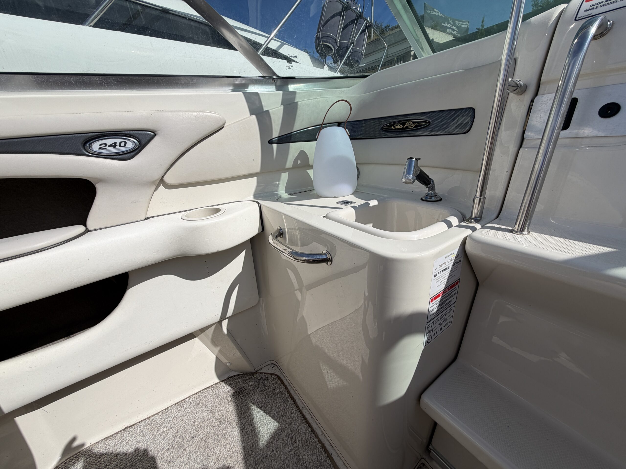 Sea Ray 240 Sun Sport - Billede 15