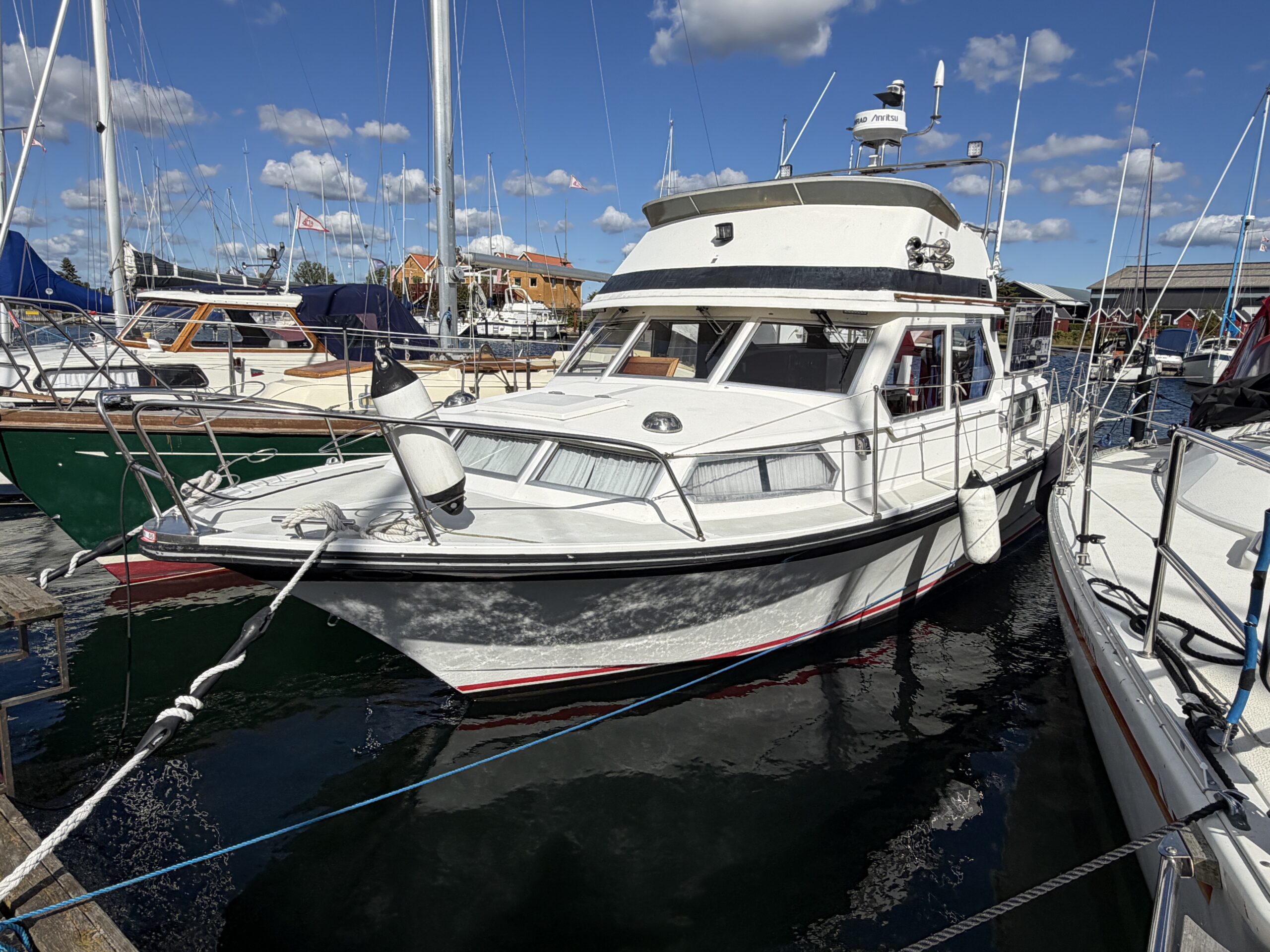 HSÖ 30 Flybridge